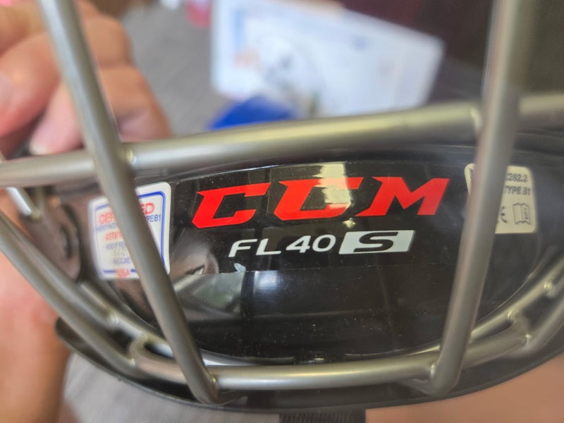 CCM FitLite FL40 (Used)