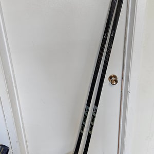 2 Pack - Intermediate CCM Jetspeed FT7 Pro Right Handed 65 Flex Hockey Stick P28 Pro Stock (New)