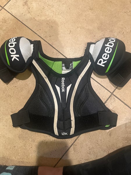 Medium Youth Reebok Shoulder Pads (Used)