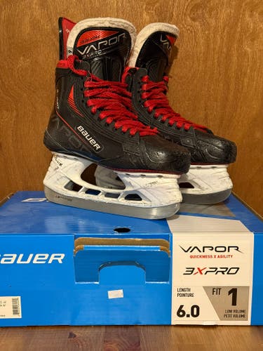 Bauer Vapor 2X Ice Hockey Skates - Intermediate Size 4.5, Fit 1 - Great Condition (Used)