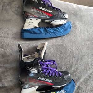 2024 Bauer Vapor 3X Hockey Skates Regular Width Size 4.5 (Used)