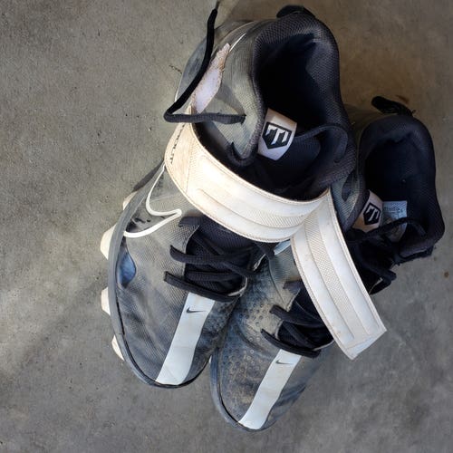 Black Men's Size M 8.5 (W 9.5) Nike High Top Trout Molded Cleats (Used)