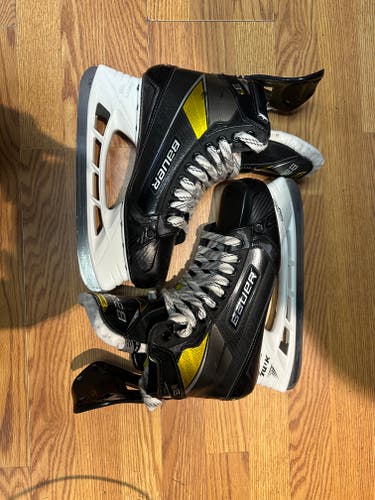 Bauer Supreme 3S Pro Hockey Skates Regular Width 10 (Used)