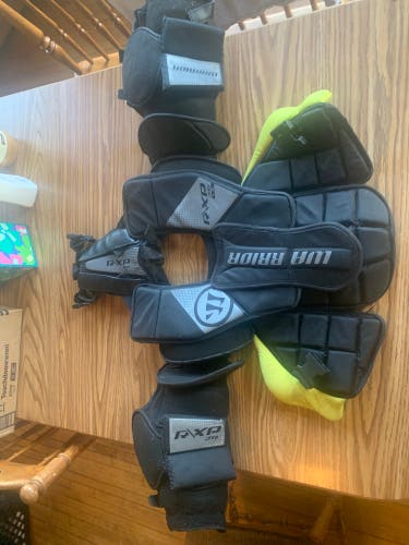 Small / Medium Warrior Goalie Chest Protector (Used)