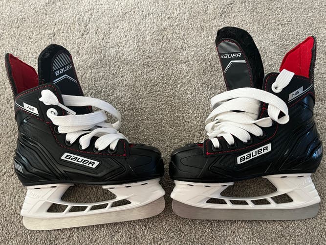Bauer Ns Youth Hockey Skates 8 (Used)