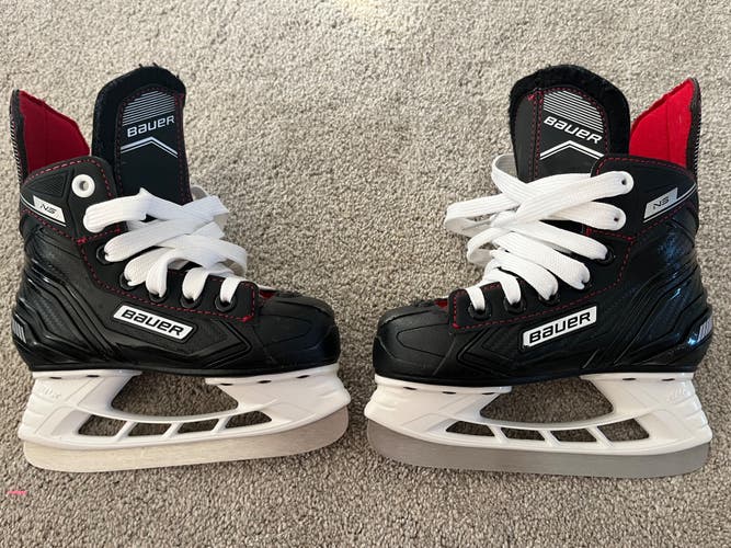 Bauer Ns Yourh Hockey Skates 9 (Used)