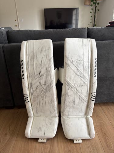 35" Warrior Ritual G6 E+ Goalie Leg Pads (Used)