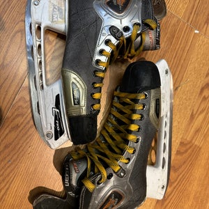 CCM Tacks Vector Pro Hockey Skates 9.5 (Used)