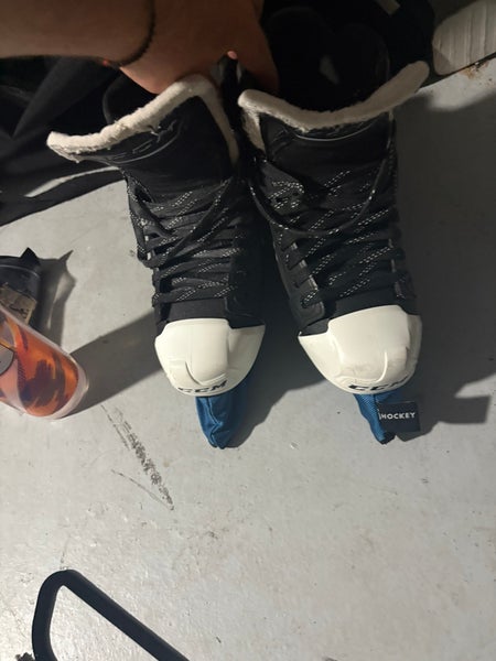 CCM Hockey Goalie Skates 11 (Used)