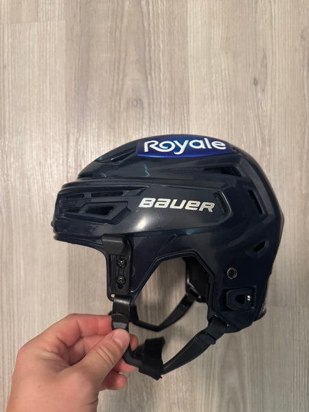 Small Bauer Re-Akt 155 Helmet