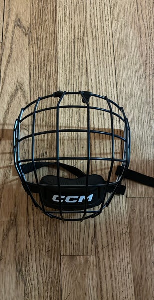 Medium CCM FM580 Facemask Full Cage Oreo (New)