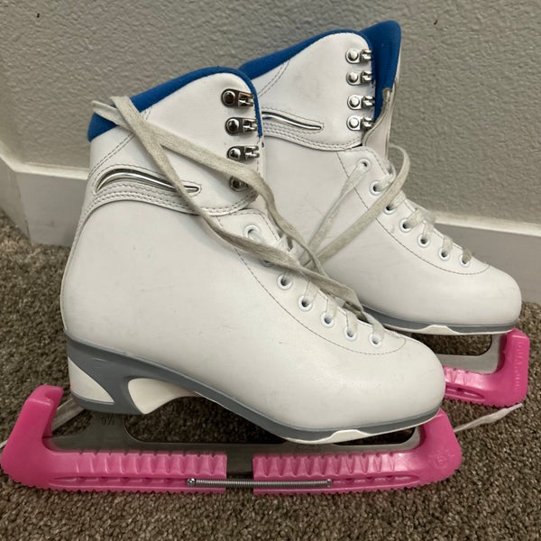 Jackson Soft Skate Mark I Ultima Ice Figure Skates Size 6 - White