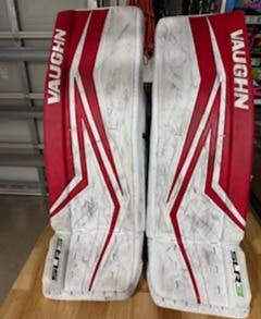 31" 2024 Vaughn Slr3 Goalie Leg Pads (Used)