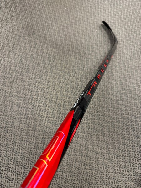 Senior Red Bauer Nexus Tracer Right Handed Hockey Stick P28 (New) 70 Flex
