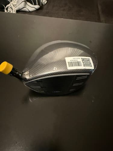 Men's TaylorMade Qi35 Left Hand Driver 10.5 Loft (New)