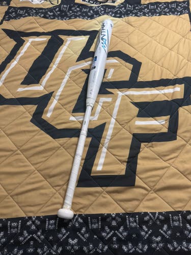 New In Wrapper Rawlings Mantra Plus 33/23