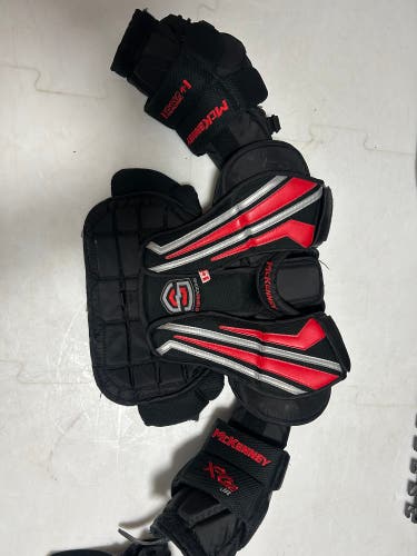 Small Mckenney XPG2 Goalie Chest Protector (Used)
