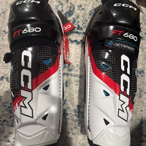 Senior CCM Jetspeed FT680 14" Shin Pads (New)