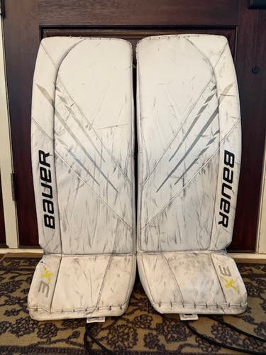 35" Bauer Vapor 3X Goalie Leg Pads (Used)