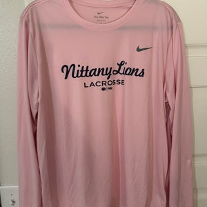 Penn State XL Women's Nike Shirt (Used)
