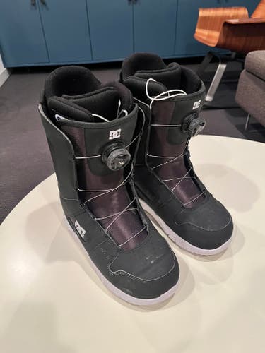 Unisex Size M 9.0 (W 10.0) DC Phase Snowboard Boots Medium Flex Freestyle (Used)