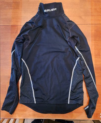Youth XS Bauer neck guard shirt (built in, velcro)