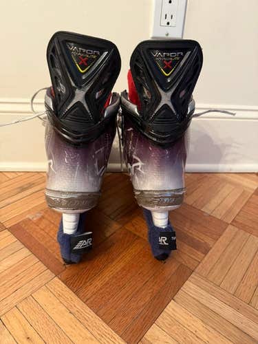 Bauer Extra Wide Width 8.5 (Used) Vapor Hyperlite Hockey Skates