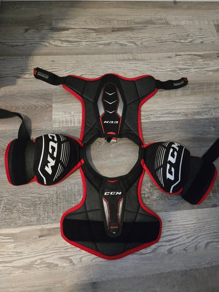 Small Junior CCM Jetspeed Edge Shoulder Pads (Used)