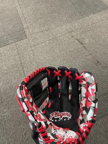 Used Rawlings PLAYERS SERIES BB/SB Glove RH Throw White/Black/Red 10 1/2" 11614-S000222124
