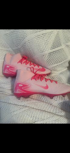 Pink Unisex Size M 6.5 (W 7.5) Nike Cleats (New)