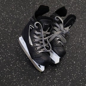 Used CCM SI Youth Hockey Skate Youth 10.0 11849-S000032055