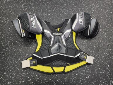 Used Bauer SUPREME 2S Senior Shoulder Pads MD 11849-S000032012