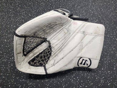 Used Warrior R\G4 BY SMITH Senior Goalie Catcher White 11849-S000032008