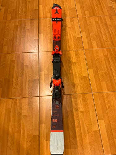 Atomic Redster S9 138 cm Racing Skis With Bindings Max Din 10 (Used)