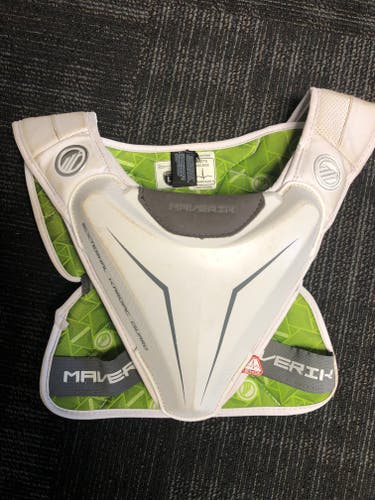 Maverik M5 Shoulder Pads (Used) | Large