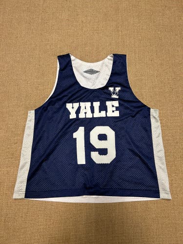 Yale University Men’s Vintage Reversible Lacrosse Pinnie