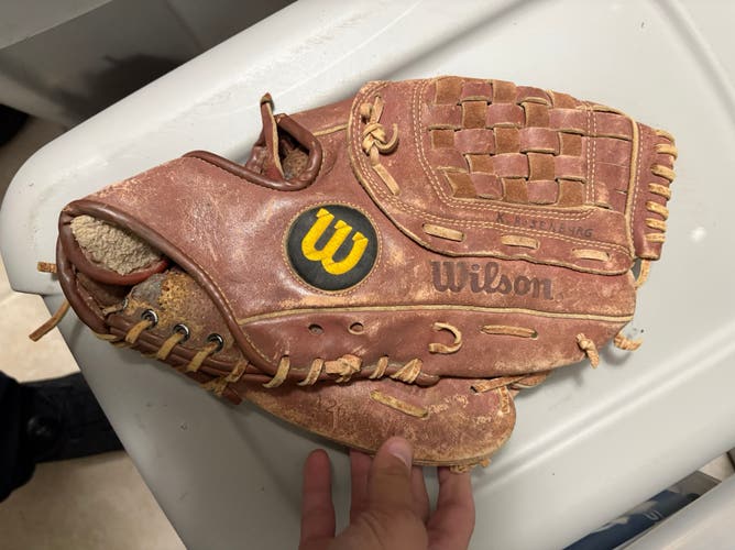 Wilson RH Baseball Glove (Used)
