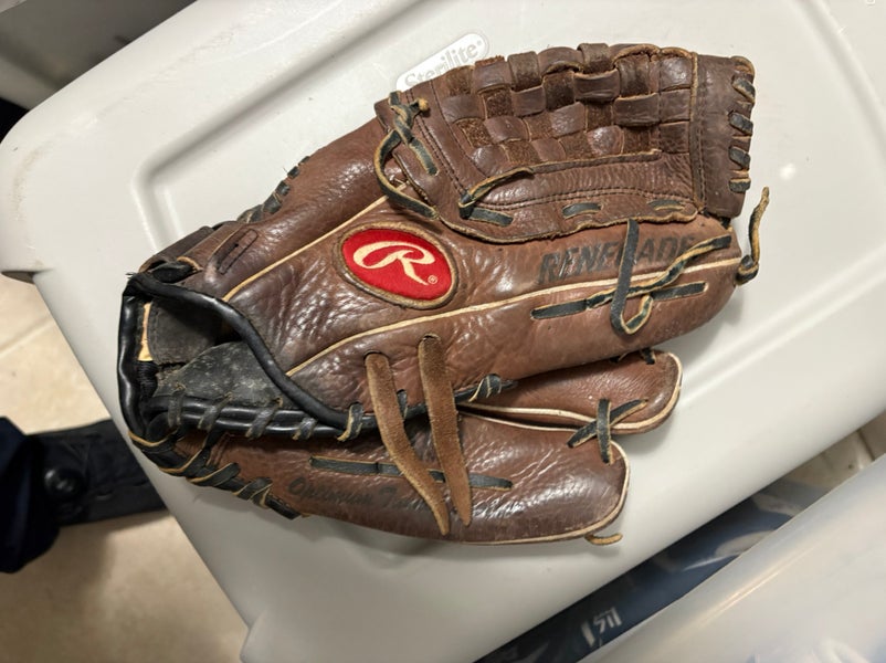 Rawlings RH Baseball Glove 11.5" (Used)