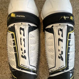 Senior CCM Super Tacks AS1 14" Shin Pads D30 (Used)