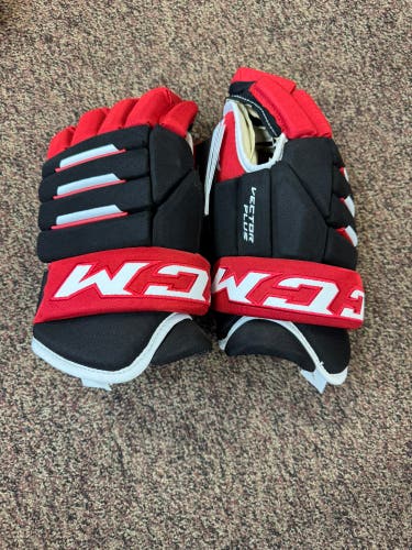 CCM Vector Plus Gloves 15" (New)