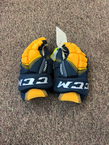 CCM Tacks 7092 Gloves 13" (New)