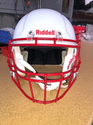 USED RIDDELL SPEED ADULT HELMET - MEDIUM - METALLIC WHITE