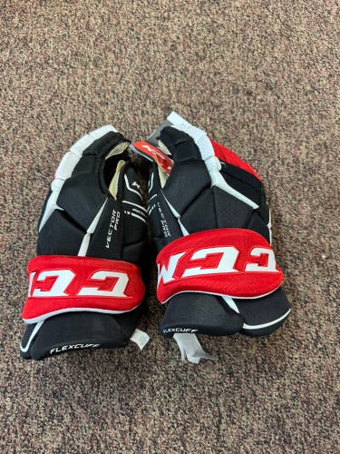 CCM Vector Pro Gloves 15" (New)