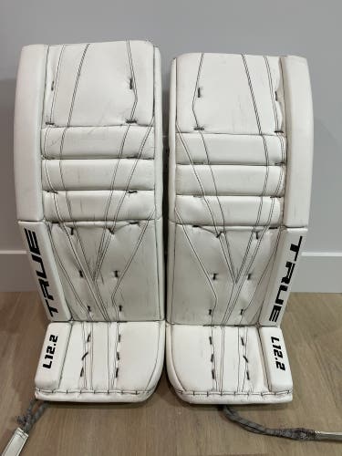 33" True L12.2 Goalie Leg Pads (Used)