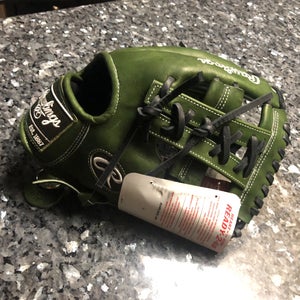 2025 Rawlings Heart of the Hide RH Infield Baseball Glove 11.5" (New)