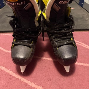 Bauer Supreme 3S Hockey Skates 7.5 (Used)