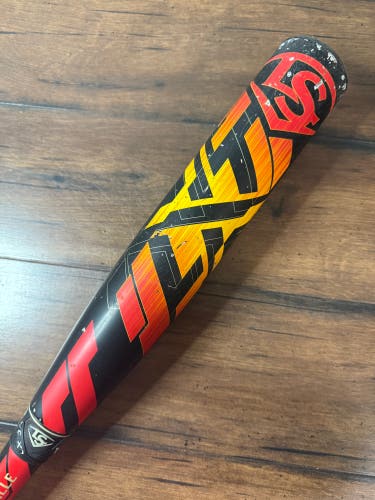 Louisville LXT 28/17 (-11) Fastpitch Softball Bat