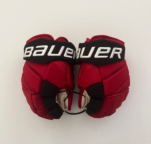 Bauer Vapor Hyperlite - Used NHL Pro Stock Glove - Dmitry Orlov (Red/Black)