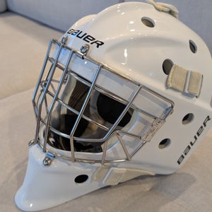Senior Small Bauer 960 Goalie Mask (Used)