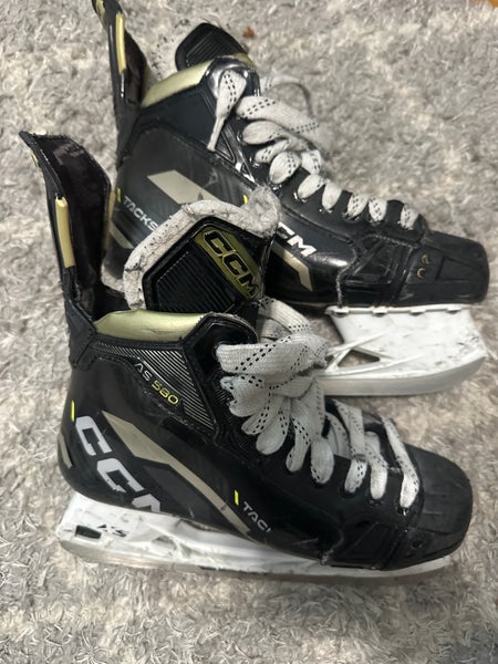 CCM Tacks AS580 Hockey Skates Regular Width 8.5 (Used)